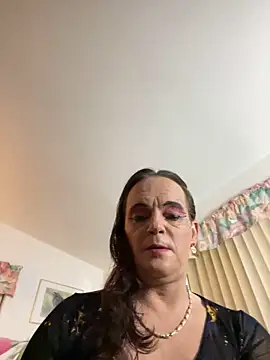 Snapshot of tsashelayamylynzy chatting on 26, 11, 2025 tsashelayamylynzy online show from 26, 11, 2025