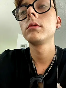 Boyfriend-Hot online show from 24, 11, 2025