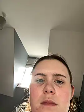 Snapshot of Blonde_Bunny chatting on 17, 1, 2026 Blonde Bunny online show from 17, 1, 2026