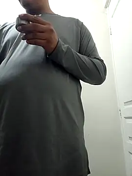 Snapshot of kire-18 chatting on 15, 12, 2025 kire-18 online show from 15, 12, 2025