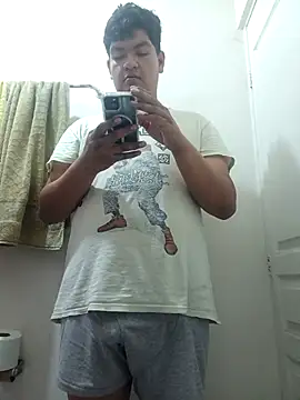 Snapshot of kire-18 chatting on 5, 1, 2026 kire-18 online show from 5, 1, 2026