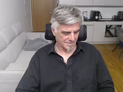 Buidapest online show from 14, 4, 2026