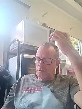 Snapshot of nard53 chatting on 18, 12, 2025 nard53 online show from 18, 12, 2025