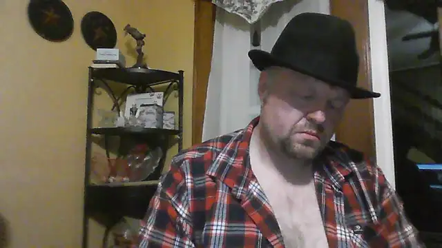 Snapshot of TheOneDonShaun chatting on 21, 11, 2025 TheOneDonShaun online show from 21, 11, 2025