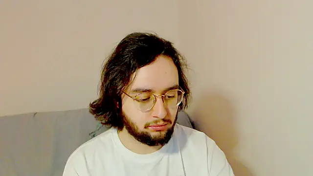 Snapshot of eren_jaeger2000 chatting on 10, 1, 2026 eren jaeger2000 online show from 10, 1, 2026