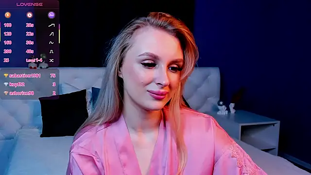 Snapshot of KiraRuiz chatting on 17, 2, 2026 KiraRuiz online show from 17, 2, 2026