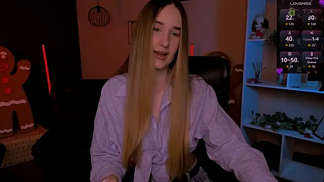 Snapshot of _kellykitten_ chatting on 18, 12, 2025 kellykitten online show from 18, 12, 2025