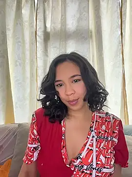 Snapshot of Esmerald_1111 chatting on 5, 7, 2026 Esmerald 1111 online show from 5, 7, 2026