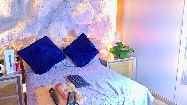 bella mush online show from 17, 4, 2026