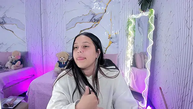 Snapshot of Canndyy_tay1 chatting on 13, 6, 2026 Canndyy tay1 online show from 13, 6, 2026