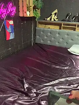 Shy-Ivy online show from 29, 3, 2026