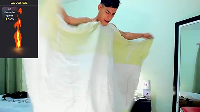 Snapshot of blorelopez chatting on 15, 1, 2026 blorelopez online show from 15, 1, 2026