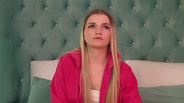 Snapshot of AnnyRaii chatting on 2, 2, 2026 AnnyRaii online show from 2, 2, 2026