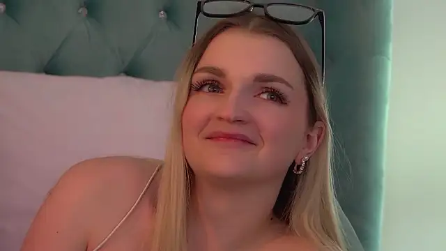 Snapshot of AnnyRaii chatting on 3, 2, 2026 AnnyRaii online show from 3, 2, 2026