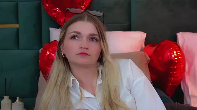 Snapshot of AnnyRaii chatting on 14, 2, 2026 AnnyRaii online show from 14, 2, 2026