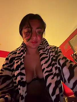 reinaass online show from 3, 4, 2026