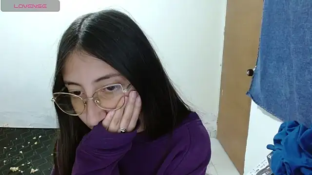 Nanylux online show from 12, 4, 2026