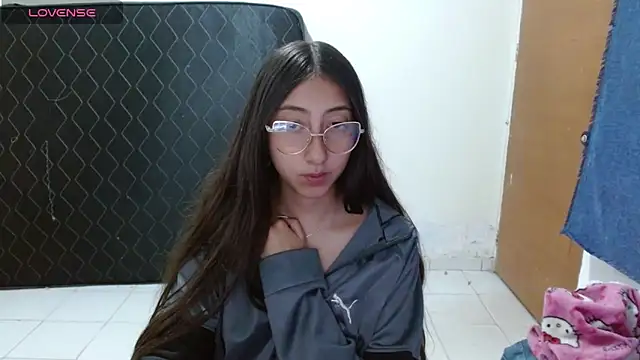 Nanylux online show from 28, 4, 2026