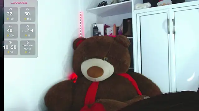 mia fernand online show from 25, 11, 2025