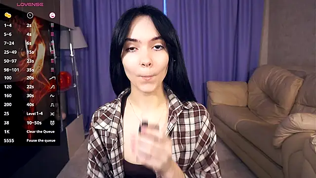 LorrieWilcinski online show from 25, 11, 2025