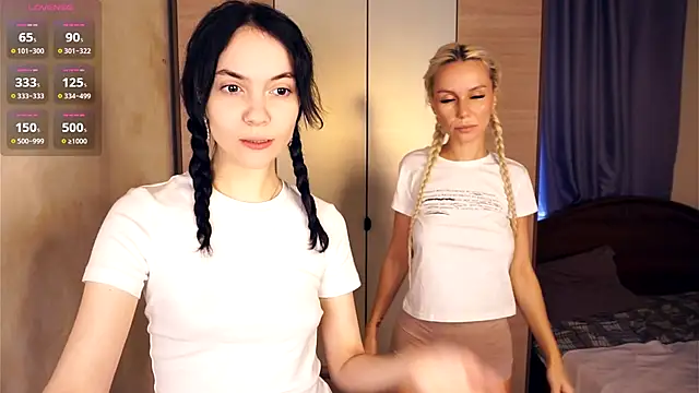 LorrieWilcinski online show from 21, 12, 2025