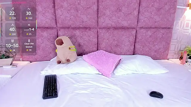 Snapshot of NathalieRoss1 chatting on 3, 2, 2026 NathalieRoss1 online show from 3, 2, 2026