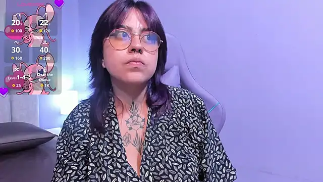 Snapshot of Iam_kuromi chatting on 20, 11, 2025 Iam kuromi online show from 20, 11, 2025