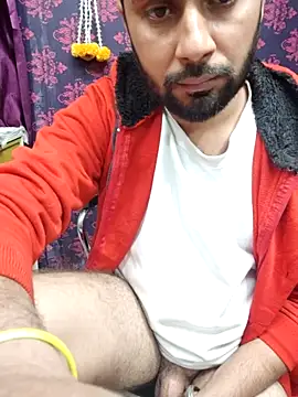 Cute Lucky online show from 2, 12, 2025