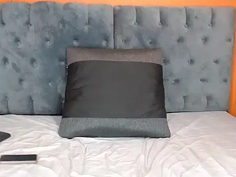 Snapshot of SEXYBUBBLES_xXx chatting on 19, 11, 2025 SEXYBUBBLES xXx online show from 19, 11, 2025