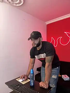 Snapshot of Mike_savage3 chatting on 20, 2, 2026 Mike savage3 online show from 20, 2, 2026