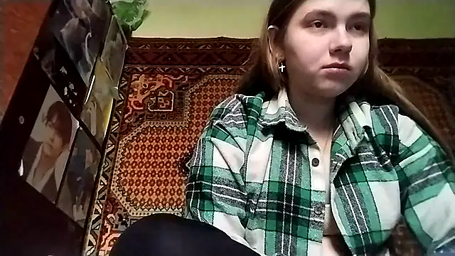 KikiBang online show from 30, 11, 2025