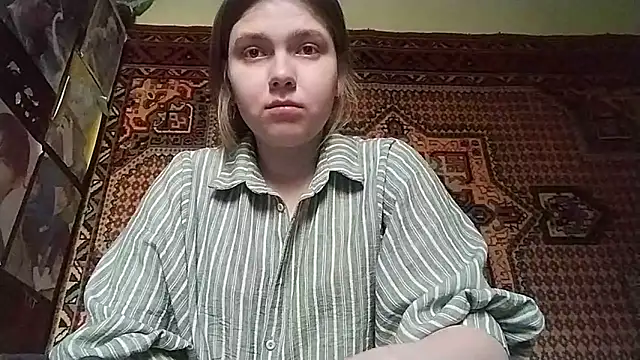 KikiBang online show from 27, 2, 2026