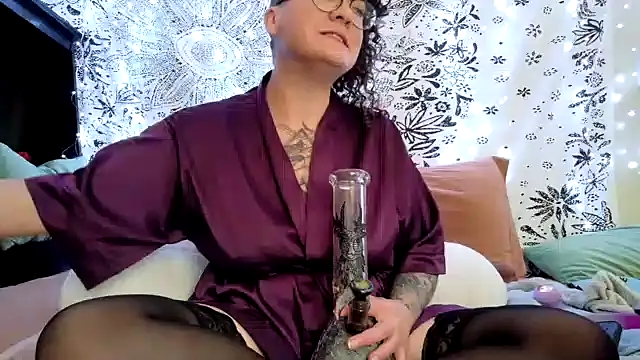 sareberr420 online show from 17, 4, 2026