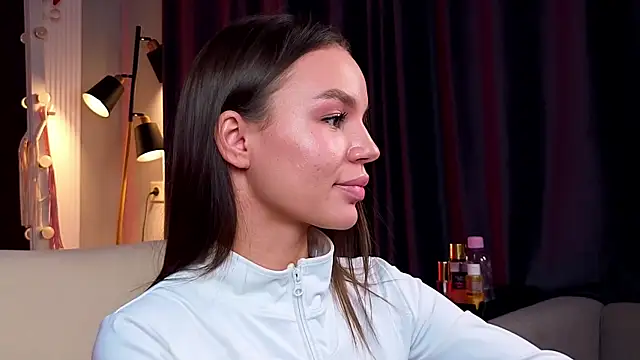 Tiffany Sweetie online show from 18, 1, 2026