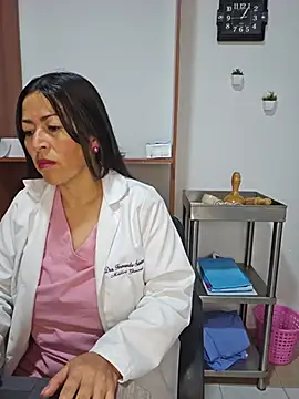 JustSamantha  online show from 18, 6, 2026