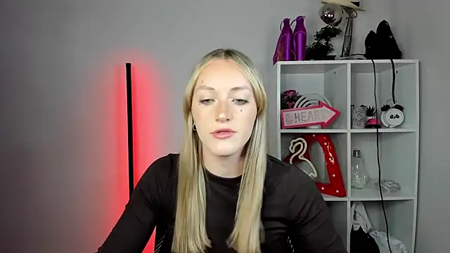 EvelynBlond online show from 27, 5, 2026