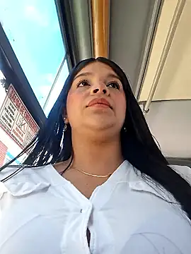 Layla-daring online show from 19, 12, 2025