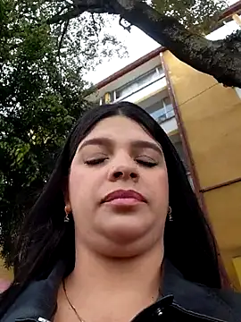 Layla-daring online show from 21, 4, 2026