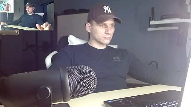 Poliglotjoe1 online show from 17, 12, 2025