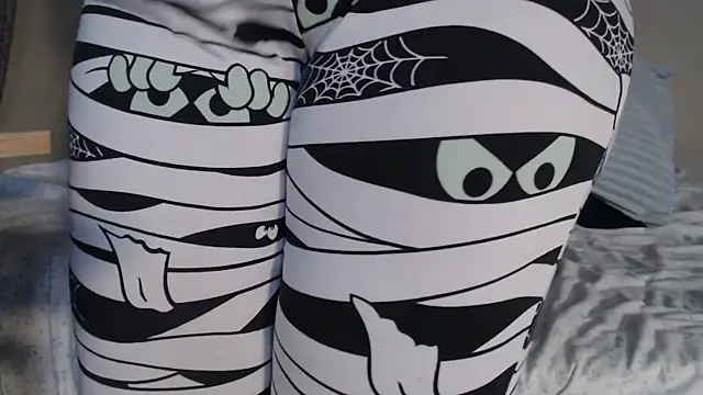 Snapshot of somemoreex1 chatting on 1, 12, 2025 somemoreex1 online show from 1, 12, 2025