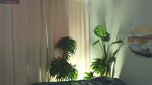 ImiMonroe online show from 7, 2, 2026