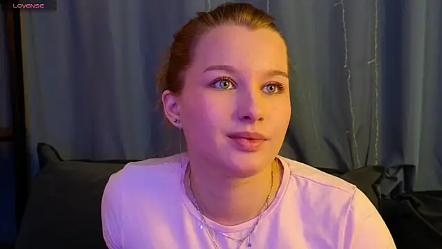 ImiMonroe online show from 29, 4, 2026