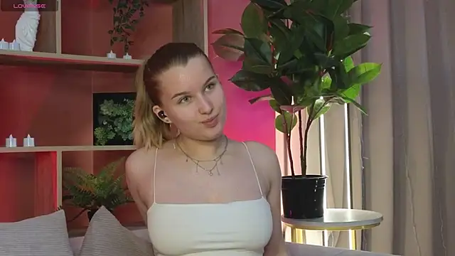 ImiMonroe online show from 16, 5, 2026