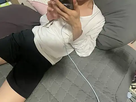   kim online show from 10, 5, 2026