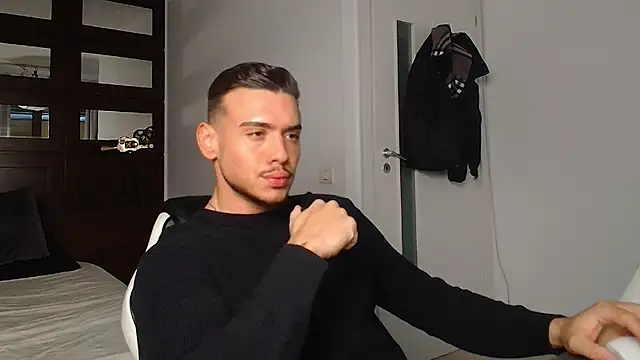 Snapshot of ElijahThorne chatting on 16, 1, 2026 ElijahThorne online show from 16, 1, 2026
