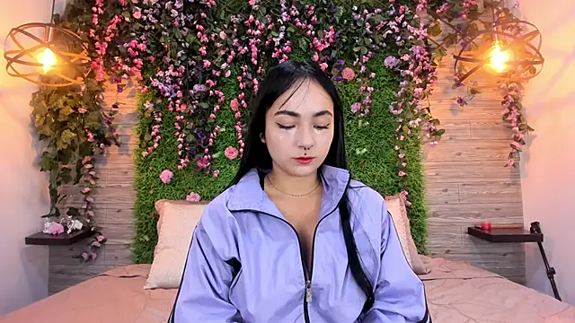 Snapshot of kittyMelvis chatting on 17, 12, 2025 kittyMelvis online show from 17, 12, 2025