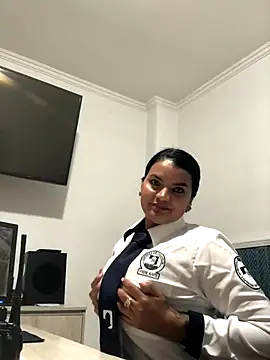 Snapshot of Rosa_Vidal_ chatting on 20, 11, 2025 Rosa Vidal online show from 20, 11, 2025