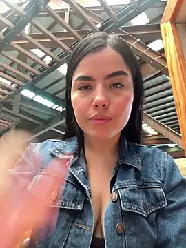 Snapshot of Marilyn_Monrou chatting on 18, 12, 2025 Marilyn Monrou online show from 18, 12, 2025