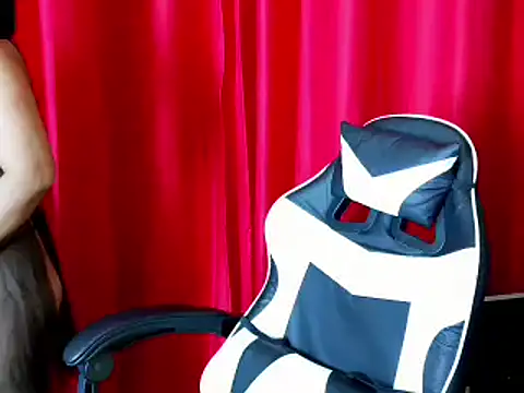 Snapshot of lovelyxmorena chatting on 26, 6, 2026 lovelyxmorena online show from 26, 6, 2026