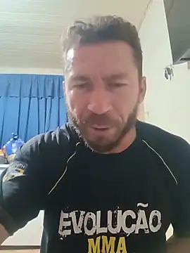 RobertoLuiz84 online show from 13, 5, 2026